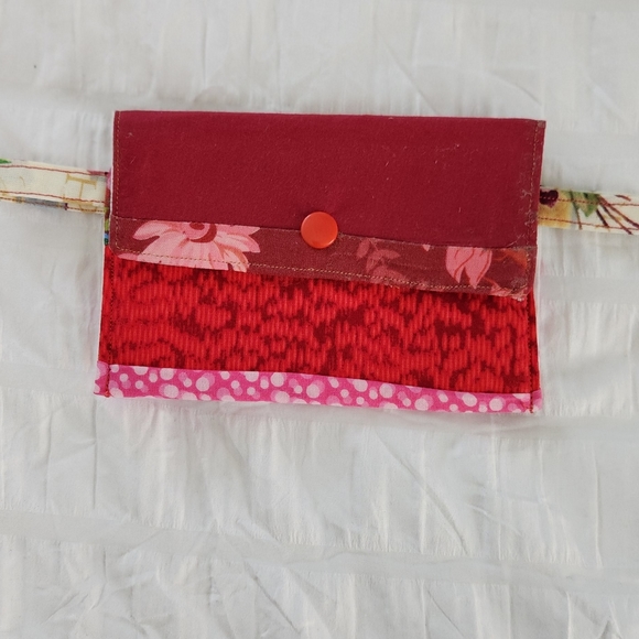 SUPPORT THE PATCHWORK. RECYCLING  EVERY PIECE OF FABRIC. - Picture 3 of 6